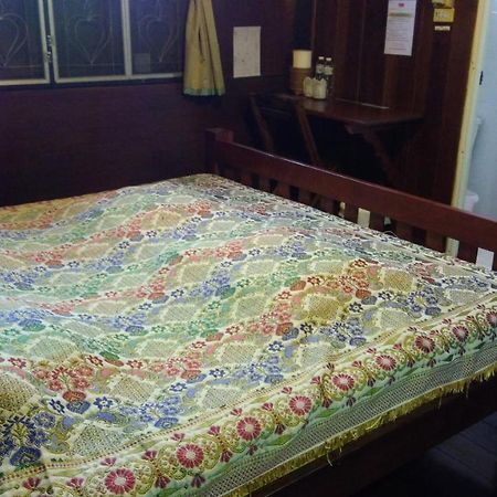 แอท โฮม สุโขทัย Hotel ภายนอก รูปภาพ